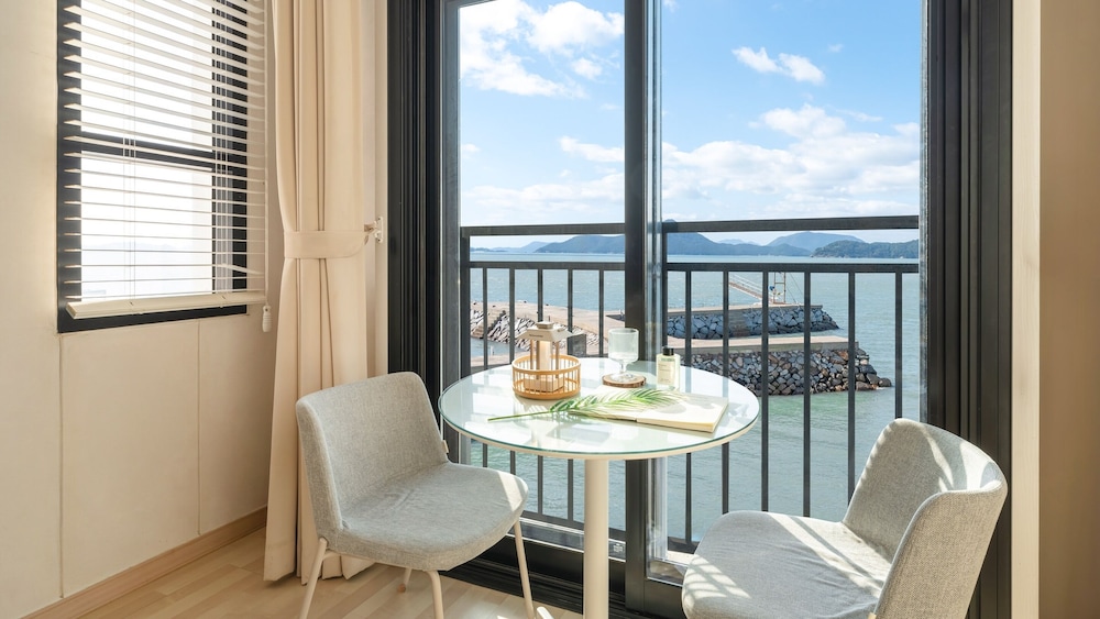 Yeosu Sorrr Spa Oceanview Pension