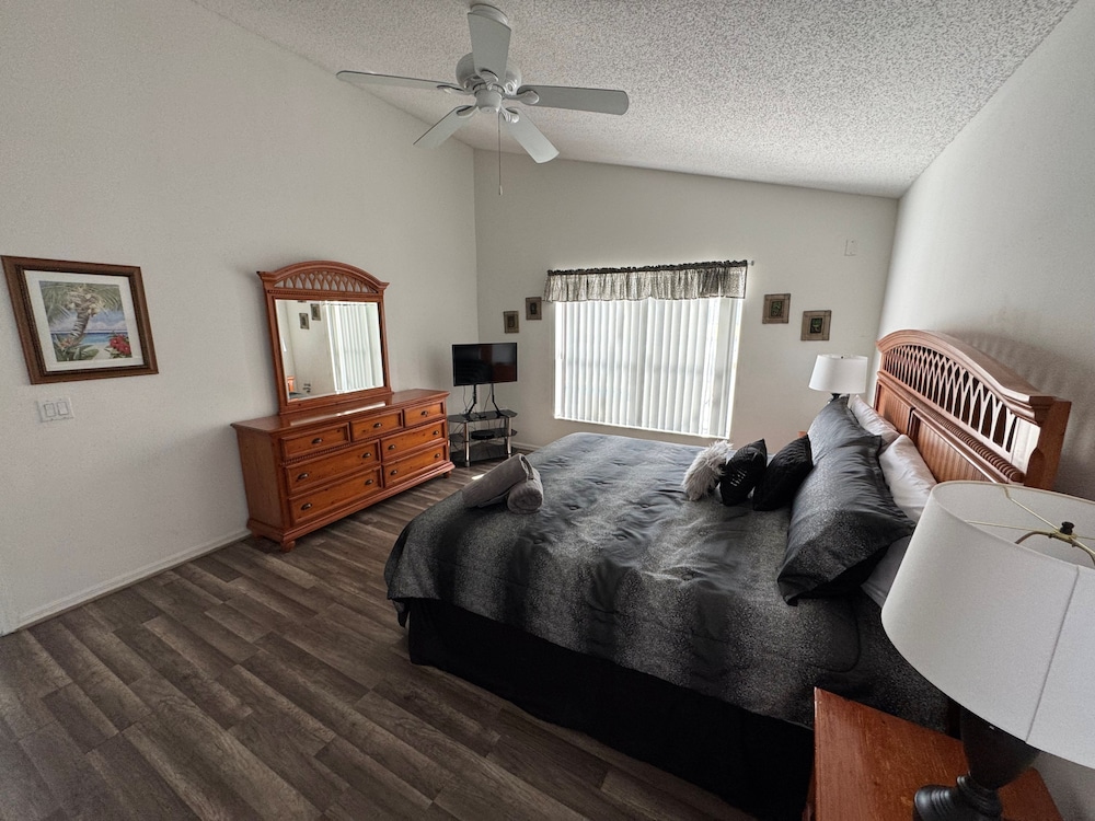 Relaxing 3br/2ba Home - Just 15 Minutes From Disney!
