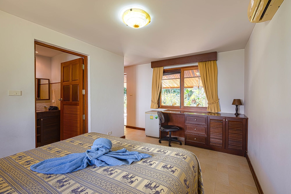 Bali Style Mansion in Great Location WL2 view 4