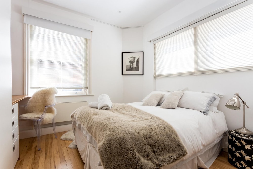 NEW Stunning 5BD Kensington House