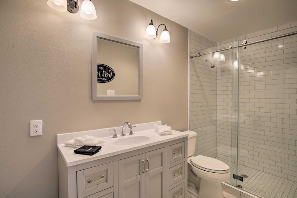 Collins Family-friendly Texas Home With Private Pool view 5