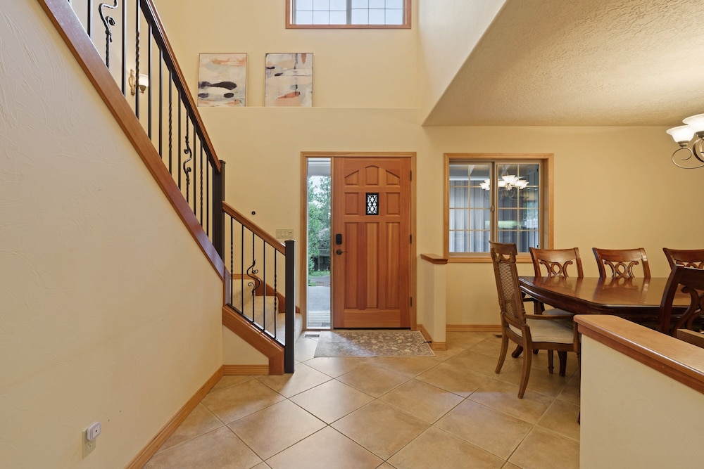 4 Tan Oak Lane 5 Bedroom Home