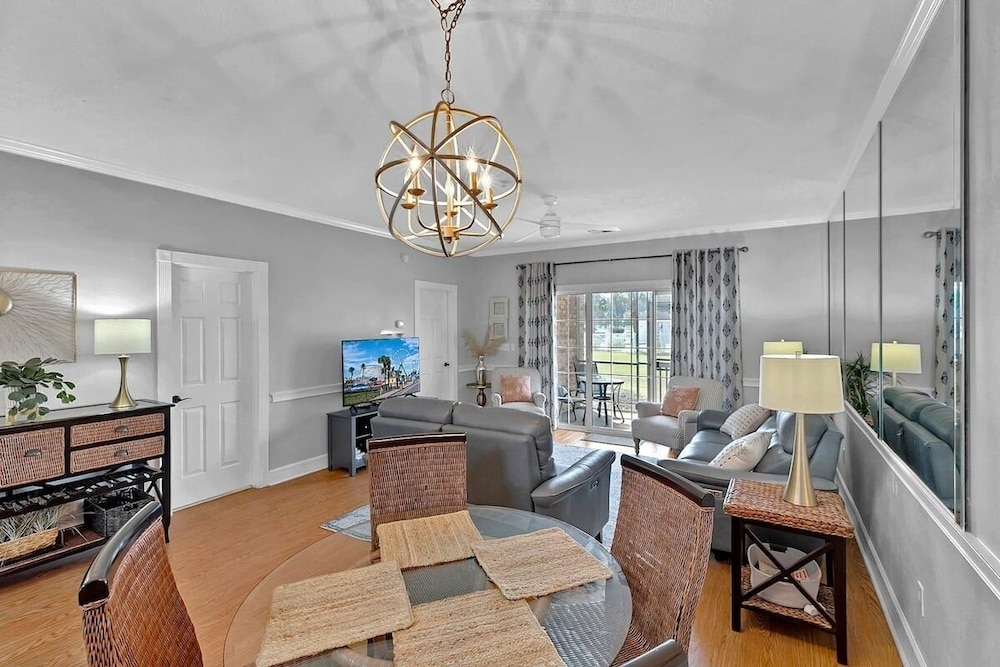 Magnolia North 4827-104 2 Bedroom Condo