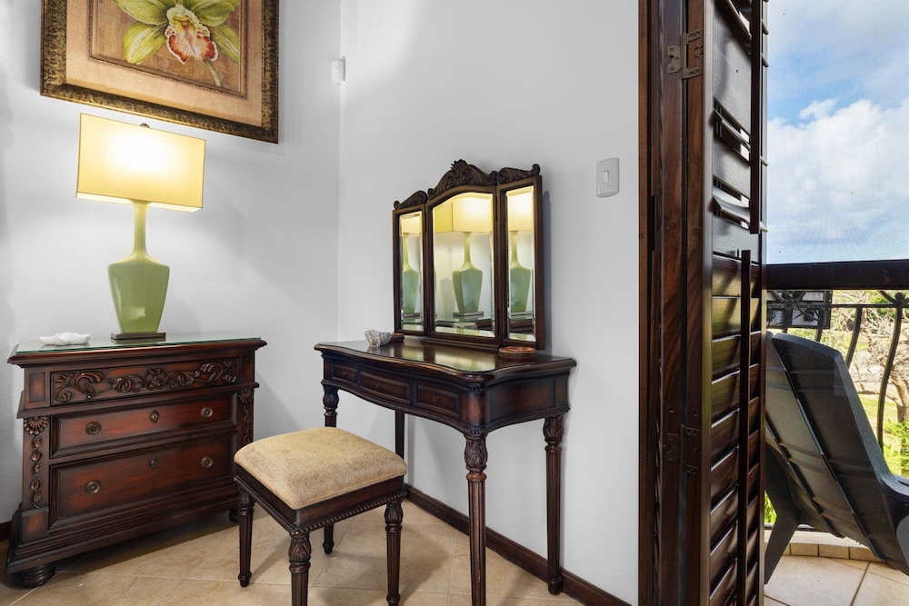 Gold Coast Townhome w Pools GYM 24 7 Security