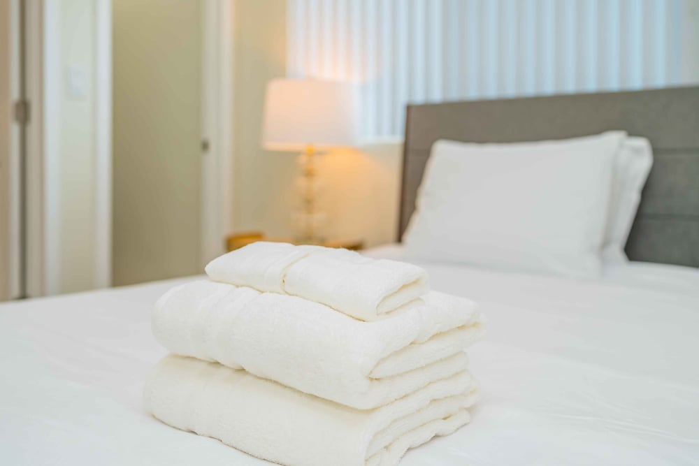 Newly Remodeled 2b2b APT Near Pasadena Old Town