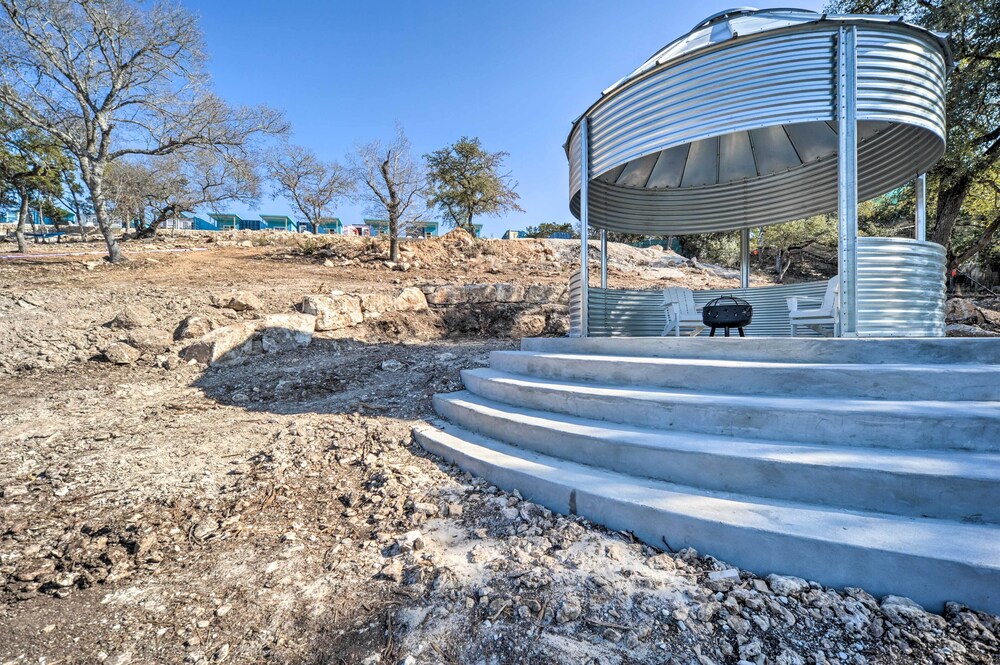 Modern Studio w/ Mtn Views & Lake On-site!