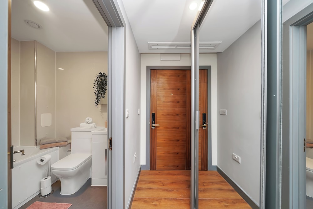 Apart Hotel in Ilford, East London