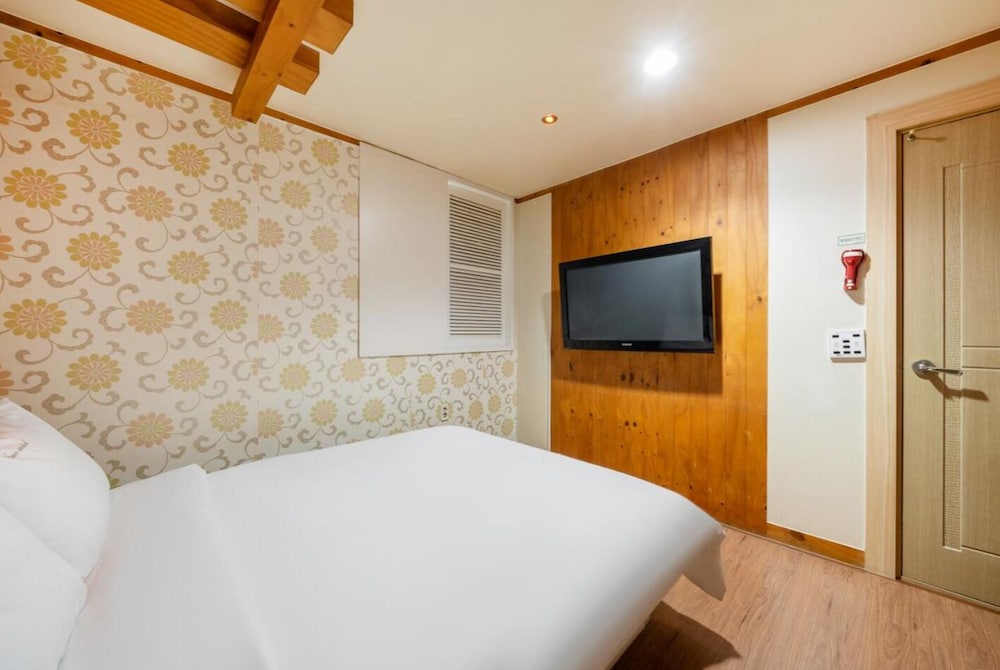 HUE MOTEL