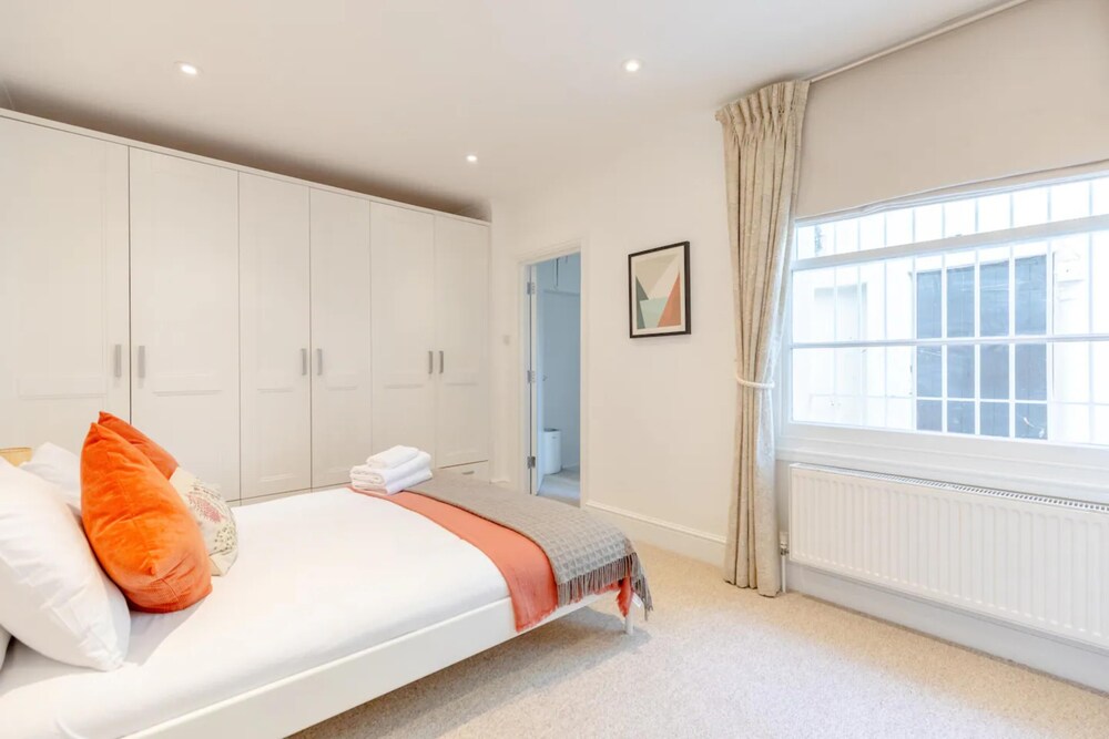 Beautiful & Modern 3 Bedroom Flat - Pimlico!