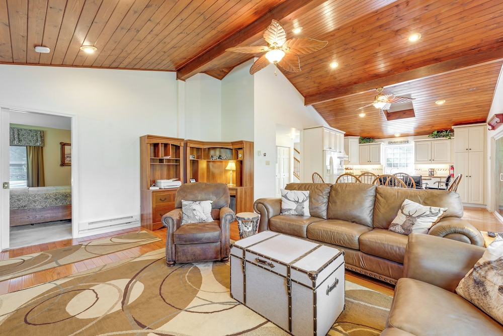 Arrowhead Lake Retreat w/ Dock + Pool Access!