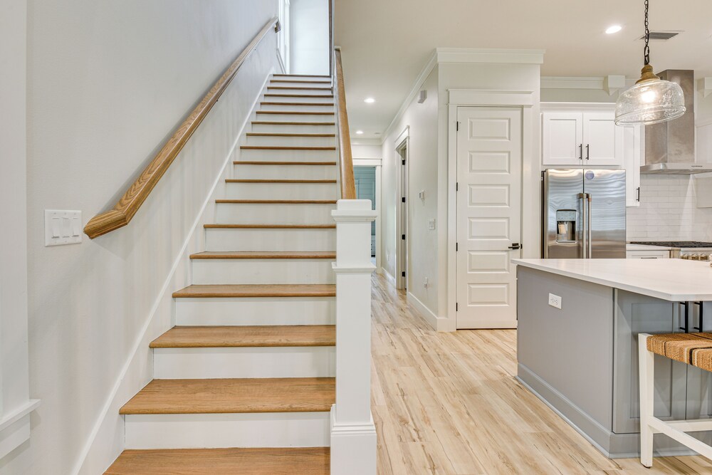 Walk to Gulf: Modern Retreat in Santa Rosa Beach!