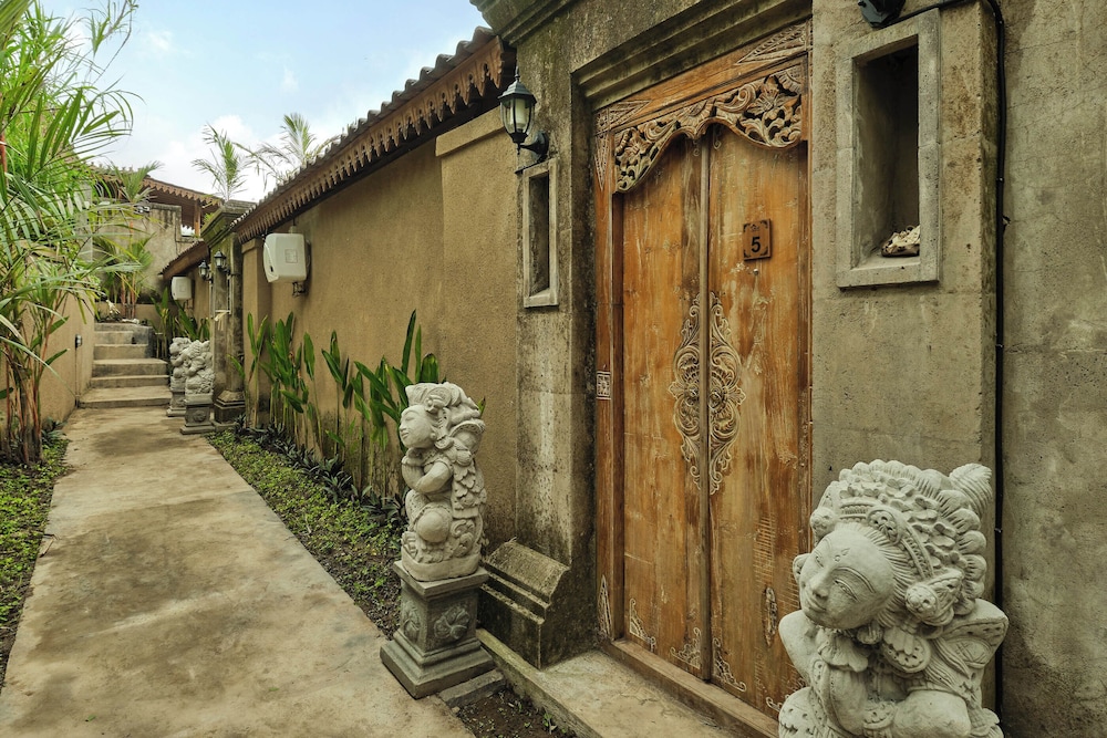 Griya Dukuh Ubud Villa