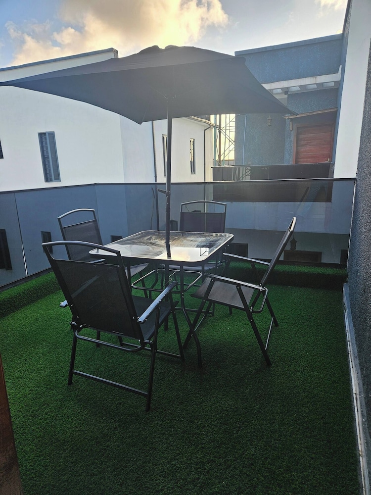 Luxury 5 Bedrooms Duplex With Swimming Pool
