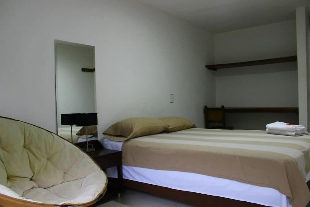 Black Sheep Hostel - Adults Only