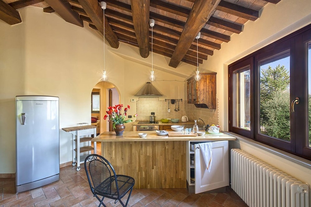 Casale Degli Ulivi 12 by Marche Holiday Villas
