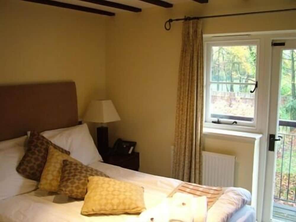 The New Inn - Kidmore End view 4