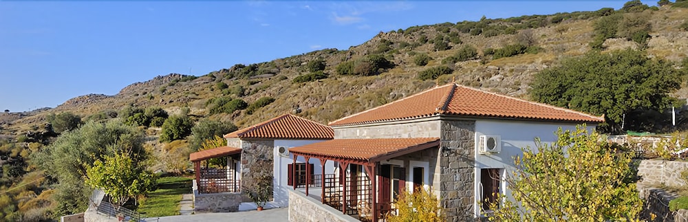Troyan Hill Apartments