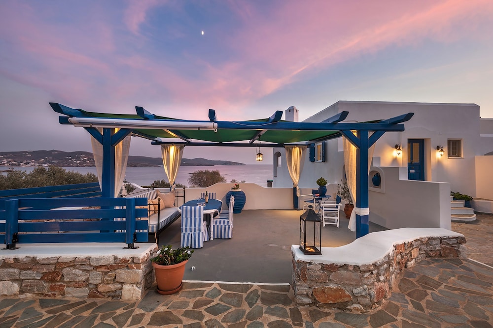 Sea View Studios