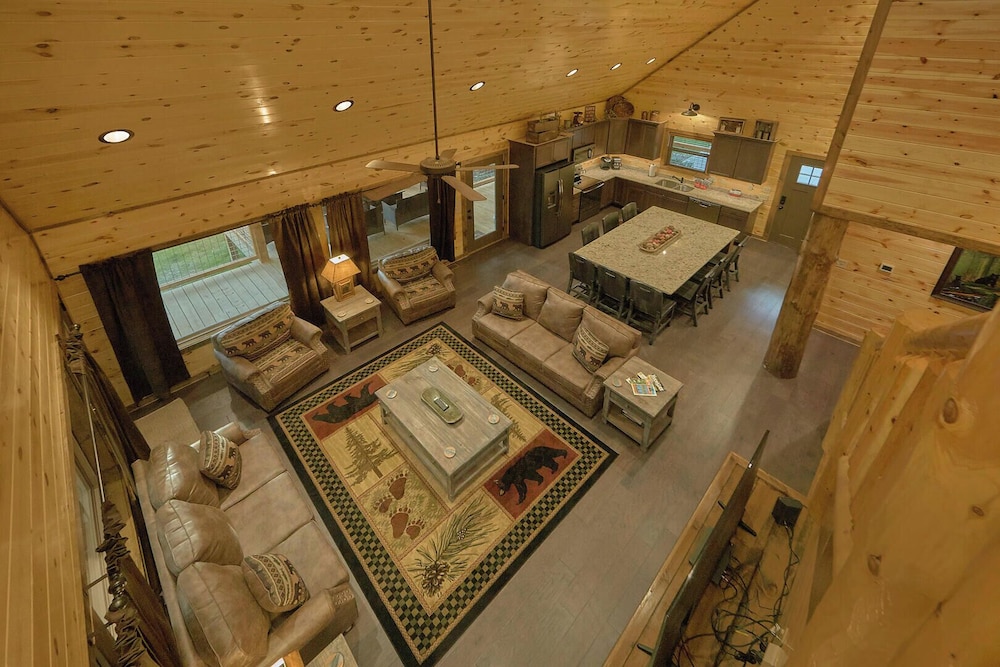 Adventure Lodge