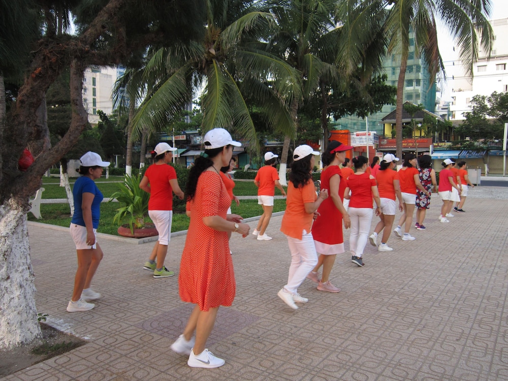 Photo 6
