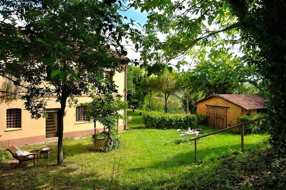 Luce tra i Faggi 8 by Marche Holiday Villas
