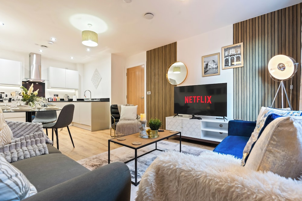 Camden Drive City Apartment