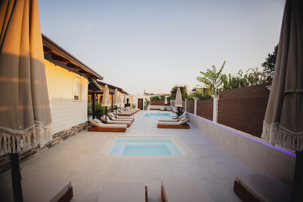 Lej & Laj Residence