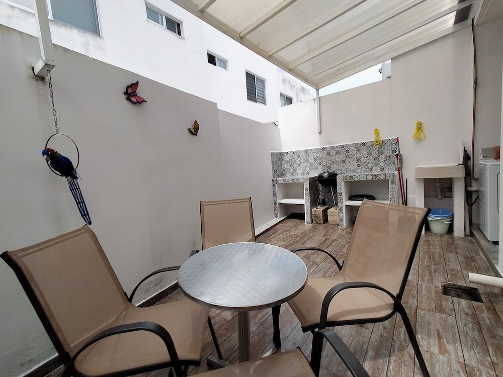 Casa Mexh