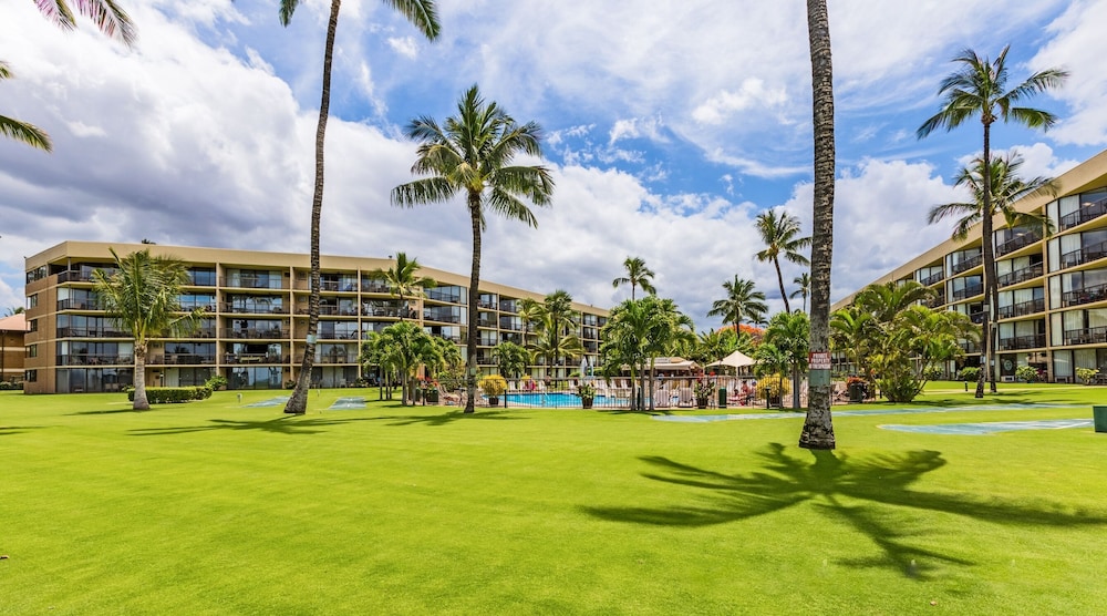 Maui Sunset B110 1 Bedroom Condo by RedAwning