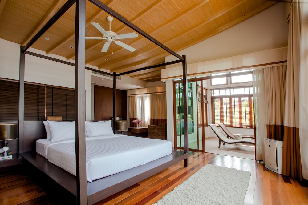 Amatapura Beach Villa 6 view 5