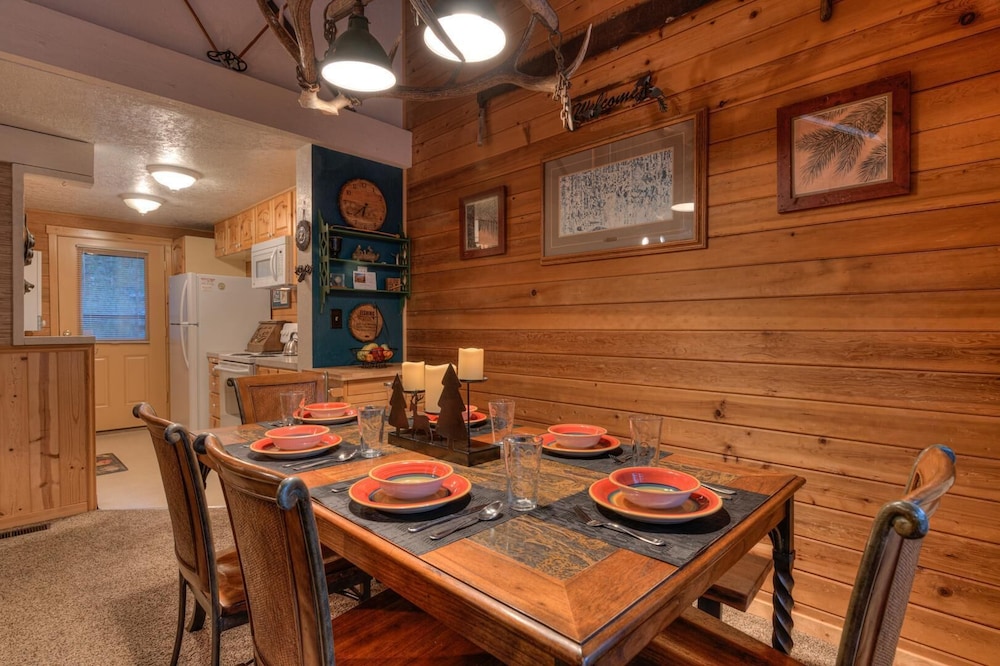 Pine Needle Lane 7