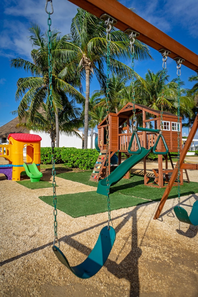 Sunset Marina Resort & Yacht Club