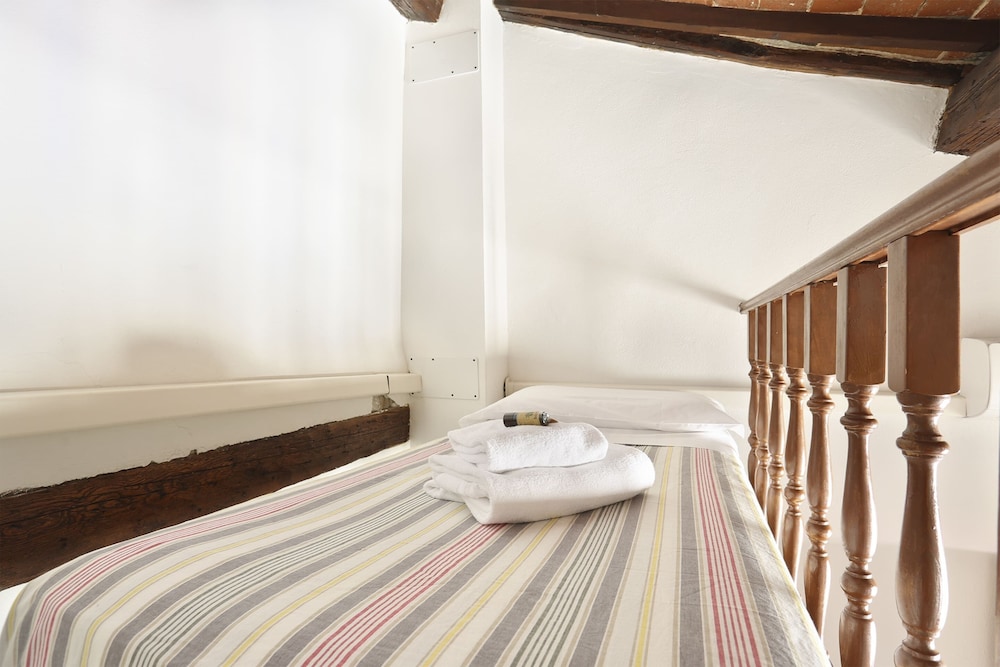 Short-let Florence Apartment Parione photo 2
