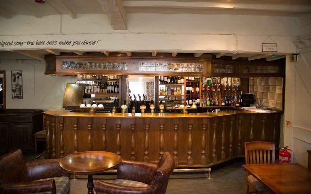 The Bluebell Inn and Lodge