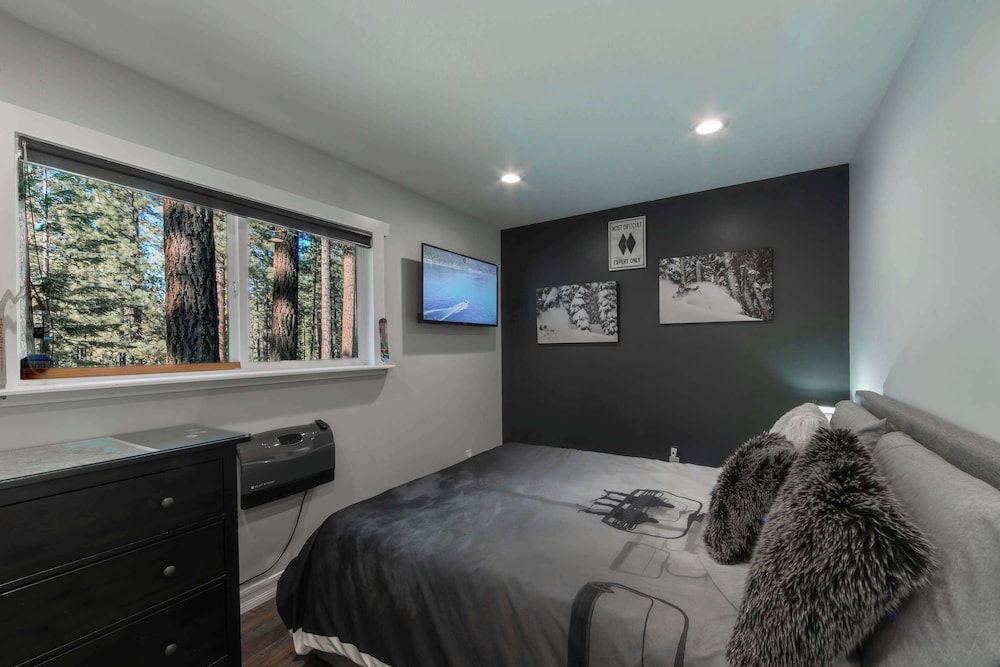 Private Woods - Heavenly California Lodge