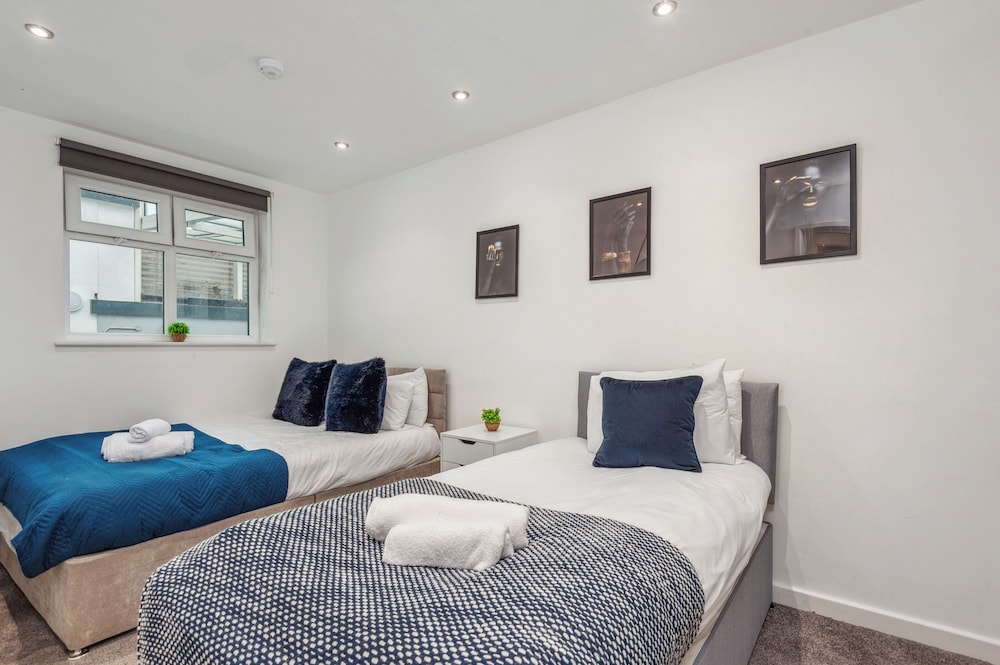 Central Liverpool Retreat