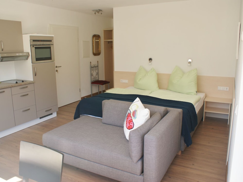 Apartment With Terrace in Kaprun, Salzburg view 2