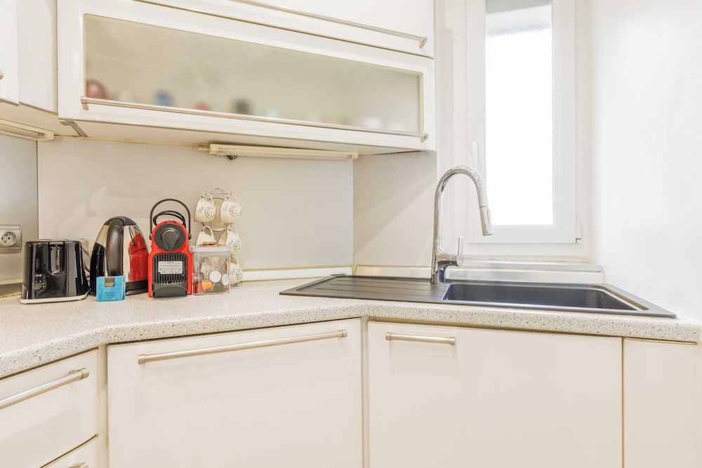 Apartment for 4 People in Saint-mande view 5
