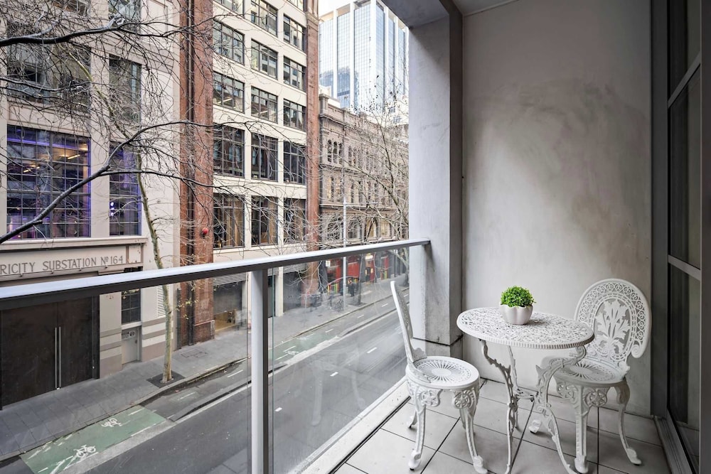 A Stylish Studio for 6, Next to Darling Harbour