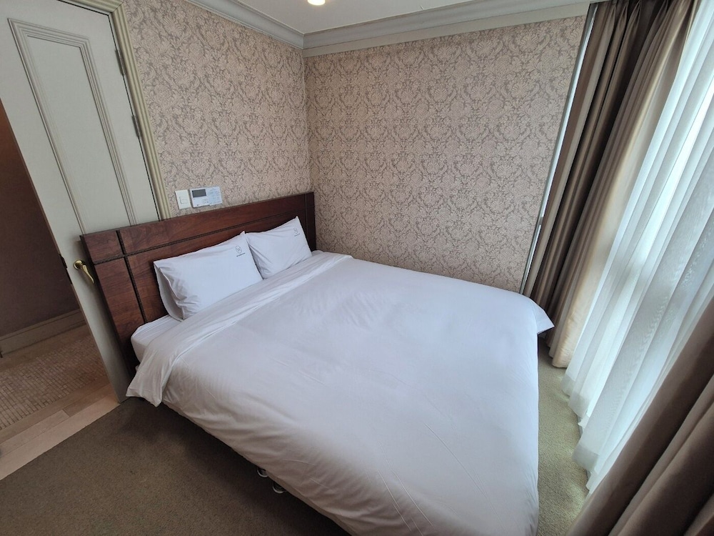 W Residence Hotel Centum City 52