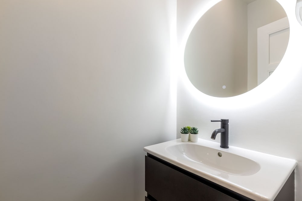 The MET by Zoia Living