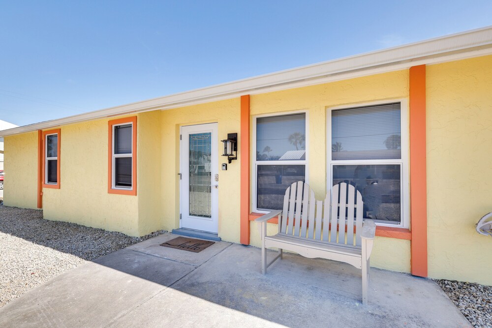 Walk to Fort Myers Beach: Family-friendly Getaway!