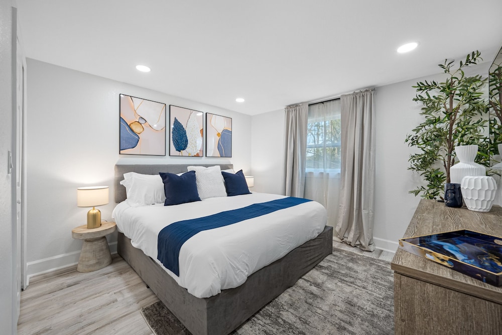 The Perfect Family Retreat w Pool and Games
