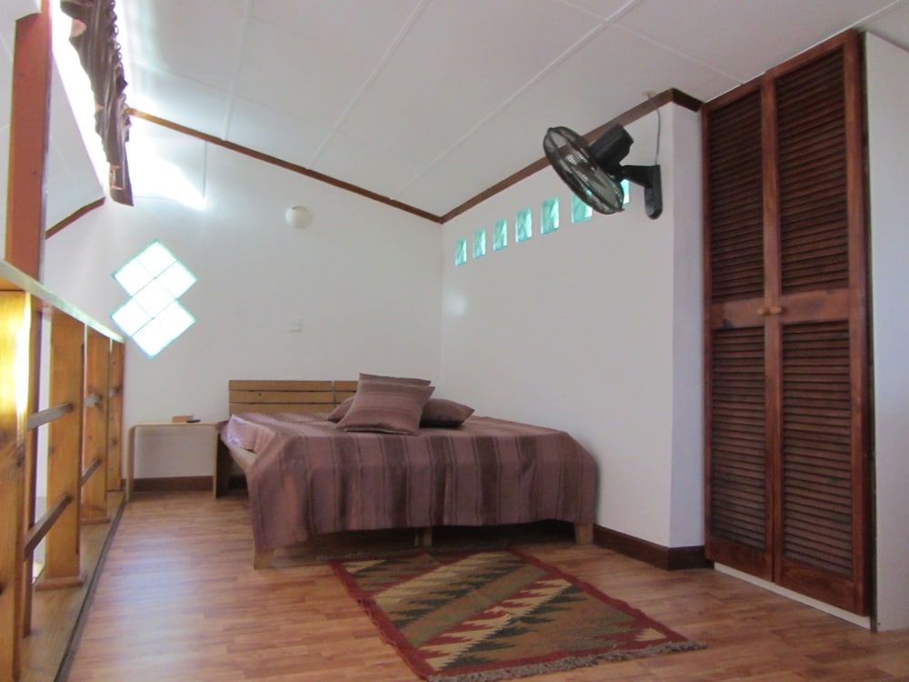 Lemongrass Lodge