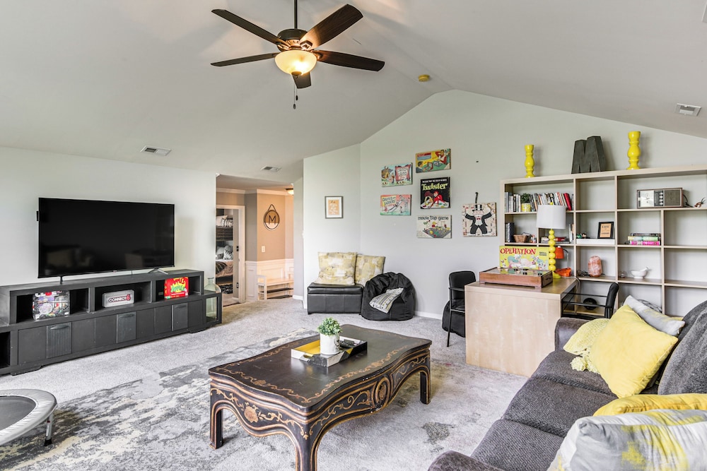 Patio, Deck & Grill: Charlotte Area Group Getaway!