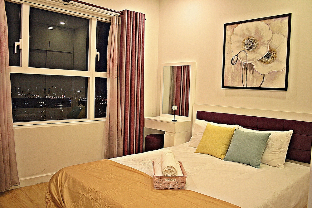 Sunrise City Luxury New 2bed2bath SW POOL1