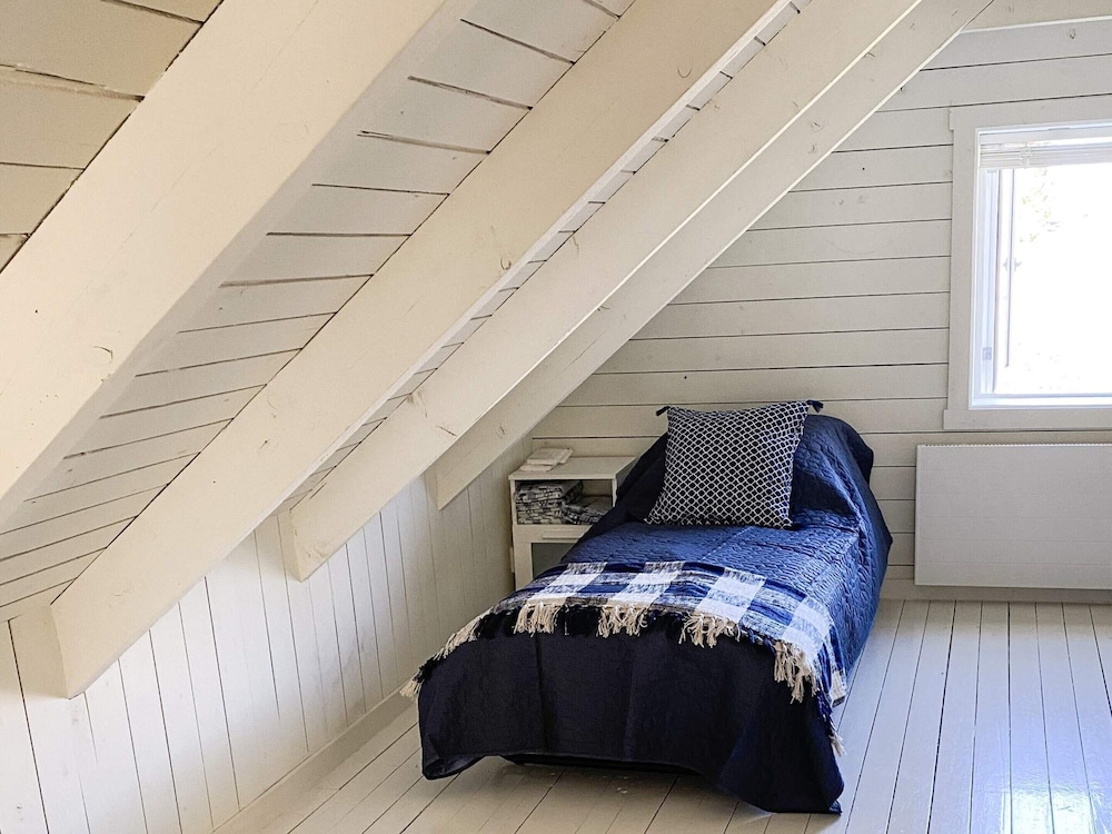 Cottage With Fjord View, Stenungsund