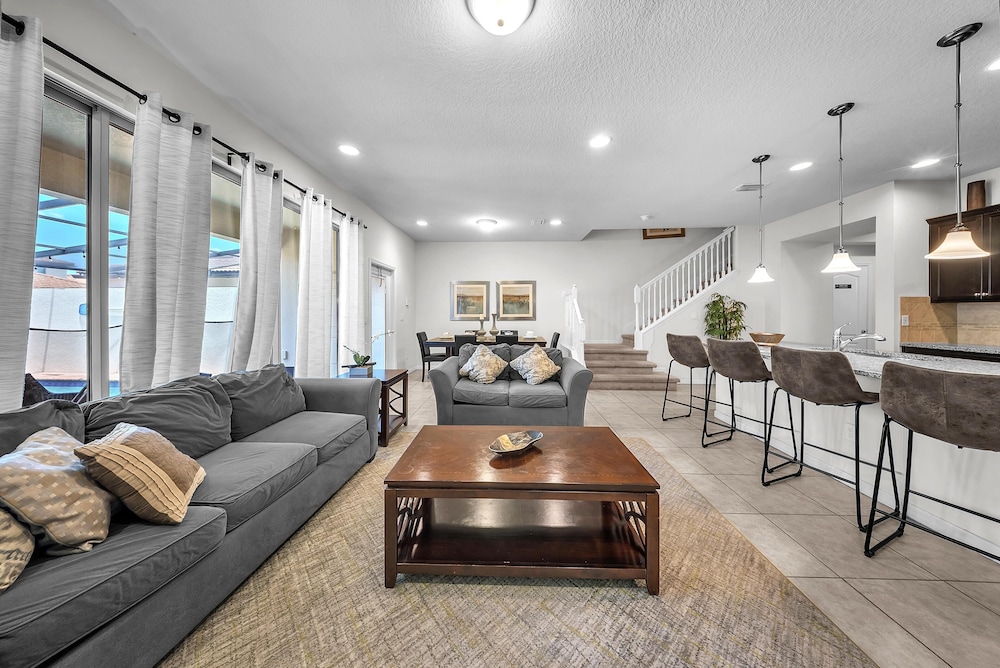 2027 MD - Windsor Westside Tranquil Haven