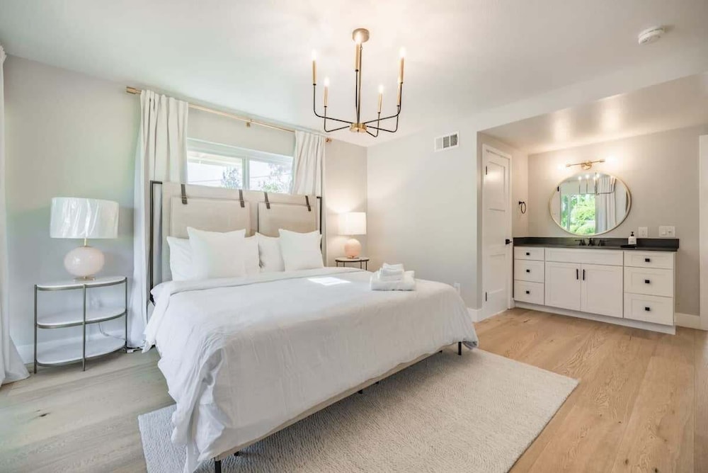 @ Marbella Lane - Cozy Modern Home w/ Relaxing Design & Pool
