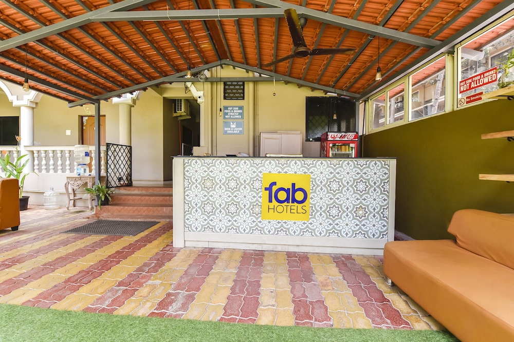 Lobby & Reception